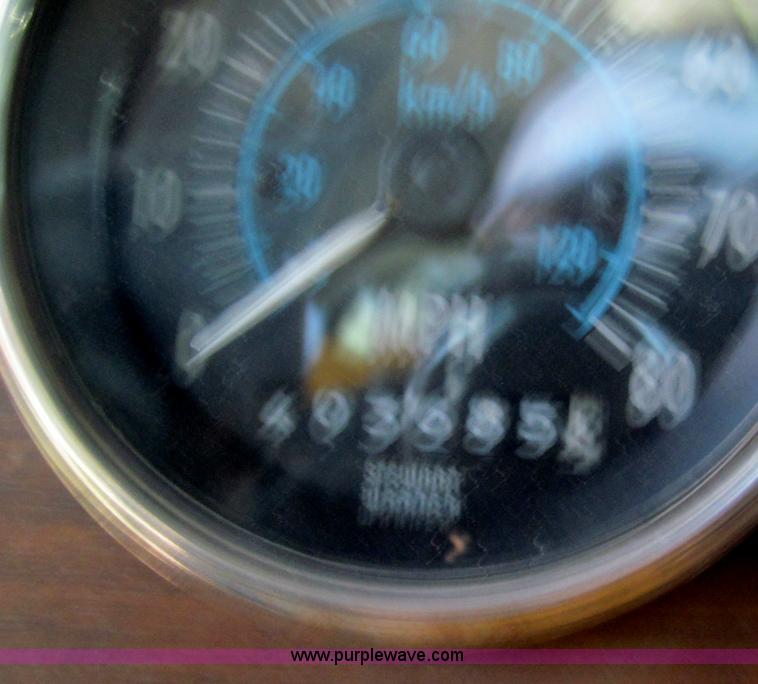 image for item C2170 1984 Peterbilt 359 semi truck