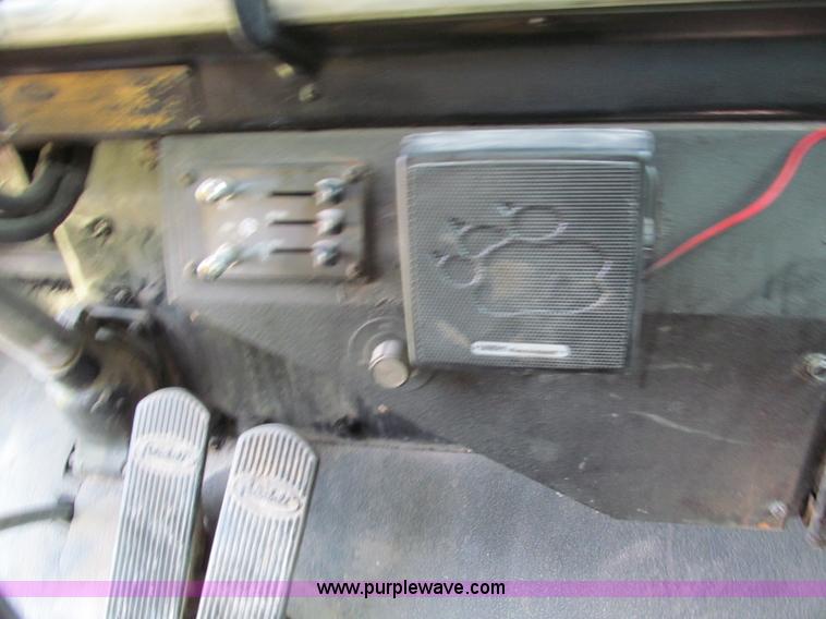 image for item C2170 1984 Peterbilt 359 semi truck