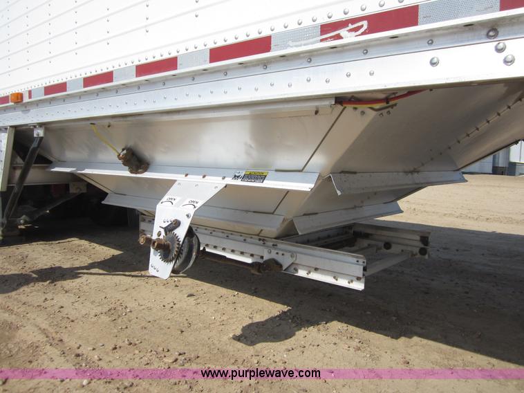 image for item C2533 2008 Wilson DWH500 PaceSetter 50' grain trailer
