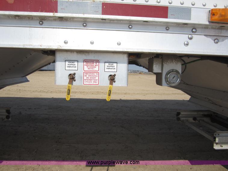 image for item C2533 2008 Wilson DWH500 PaceSetter 50' grain trailer