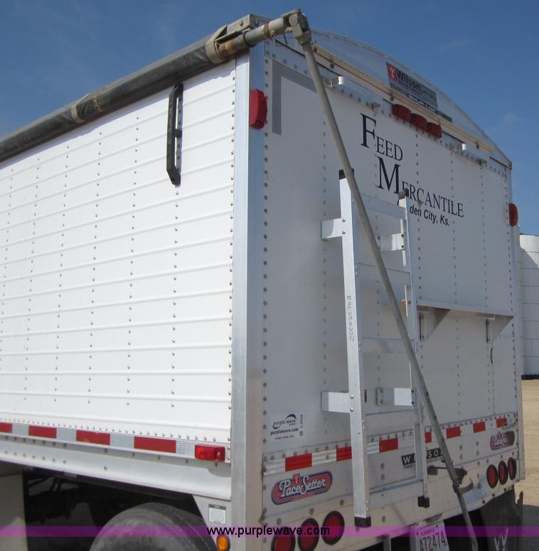 image for item C2533 2008 Wilson DWH500 PaceSetter 50' grain trailer