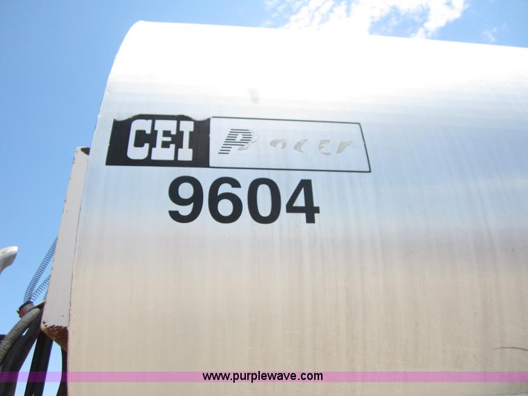 image for item C2534 1996 CEI Pacer Stinger bulk feed trailer