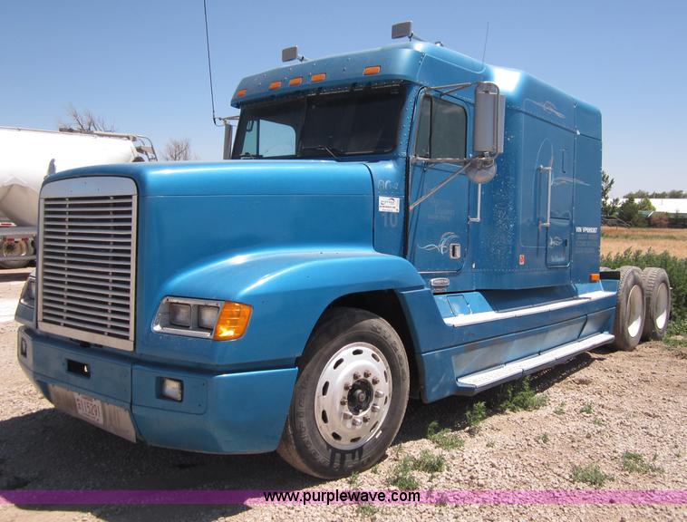 image for item C2535 1997 Freightliner FLD120 semi truck