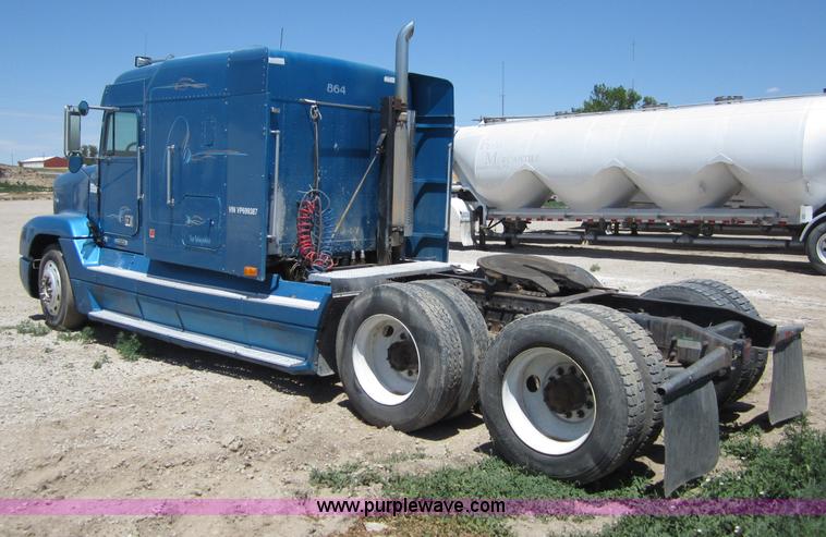 image for item C2535 1997 Freightliner FLD120 semi truck