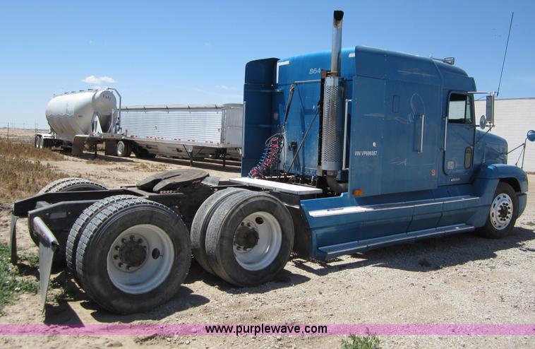image for item C2535 1997 Freightliner FLD120 semi truck