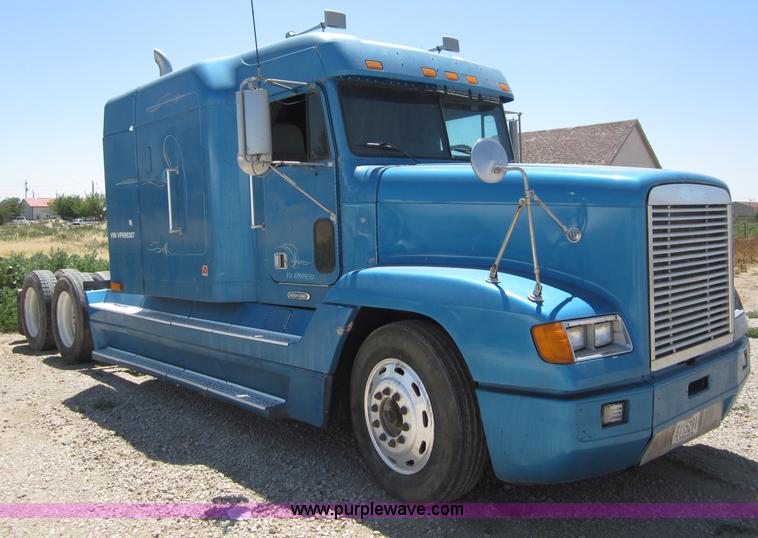 image for item C2535 1997 Freightliner FLD120 semi truck