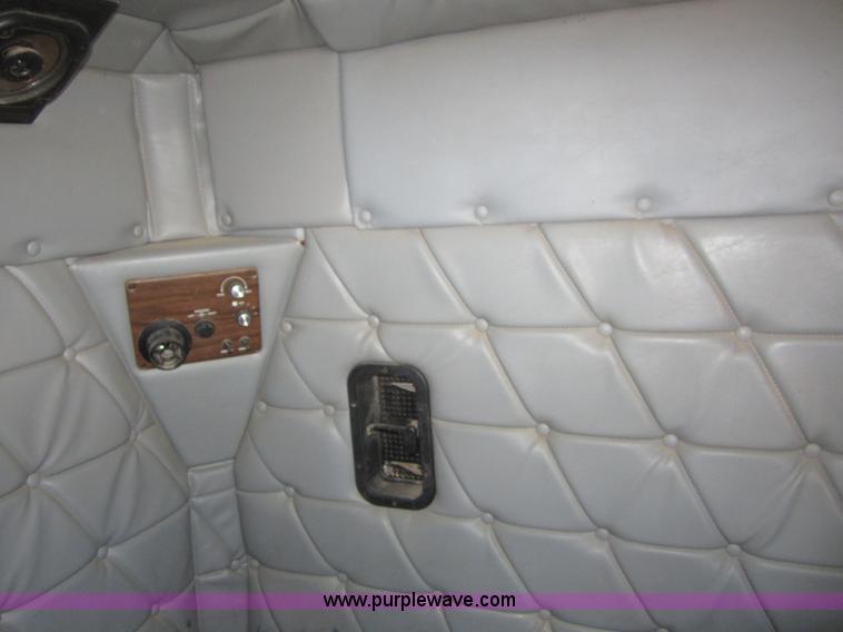 image for item C2535 1997 Freightliner FLD120 semi truck