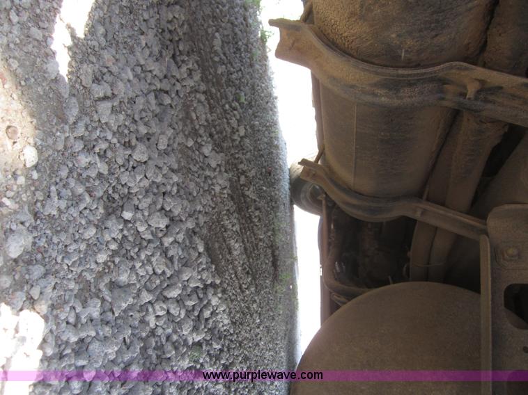 image for item C2535 1997 Freightliner FLD120 semi truck