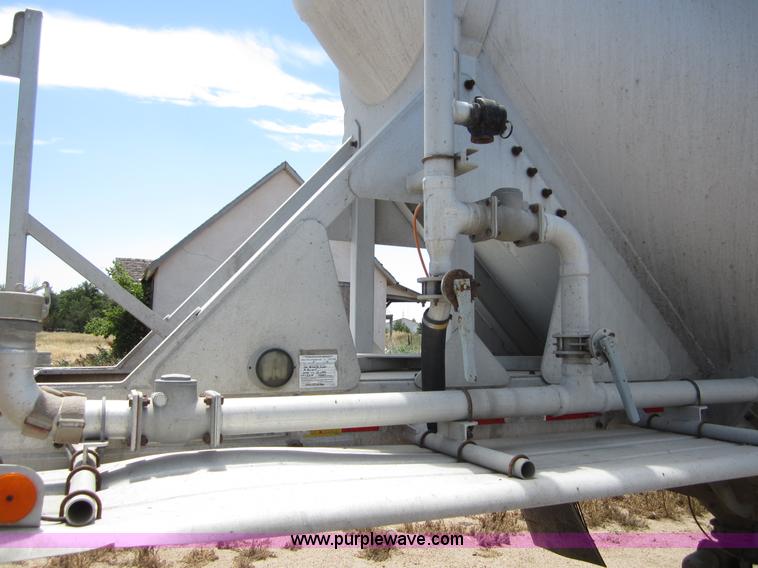 image for item C2536 1996 Stephens 42' pneumatic dry bulk trailer