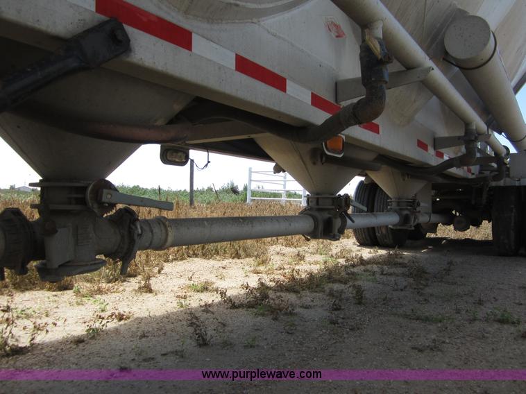 image for item C2536 1996 Stephens 42' pneumatic dry bulk trailer