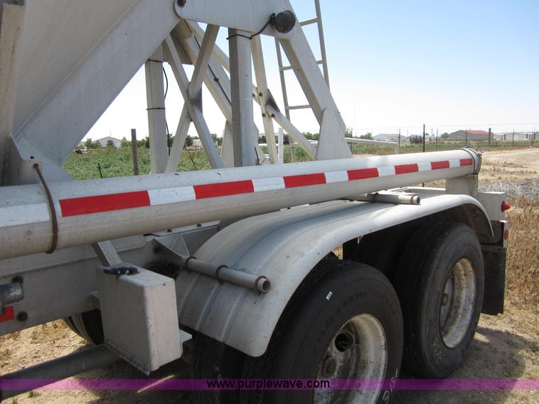 image for item C2536 1996 Stephens 42' pneumatic dry bulk trailer