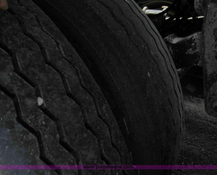 image for item C2536 1996 Stephens 42' pneumatic dry bulk trailer