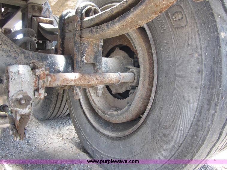 image for item C2536 1996 Stephens 42' pneumatic dry bulk trailer