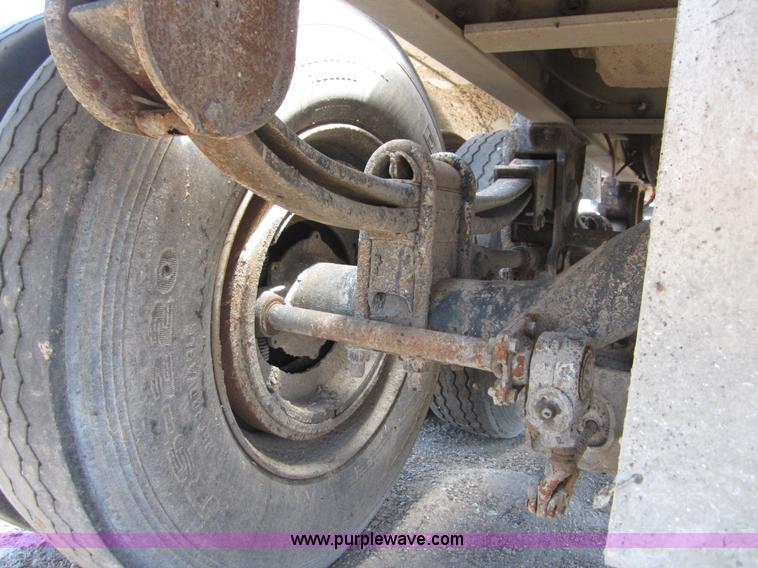 image for item C2536 1996 Stephens 42' pneumatic dry bulk trailer