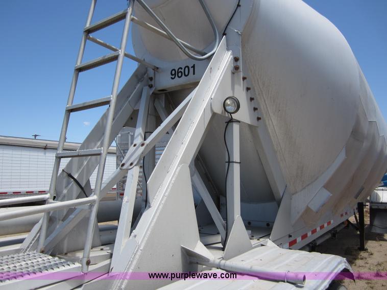 image for item C2536 1996 Stephens 42' pneumatic dry bulk trailer