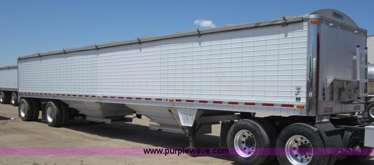 image for item C2537 2008 Wilson DWH500  PaceSetter 50' grain trailer