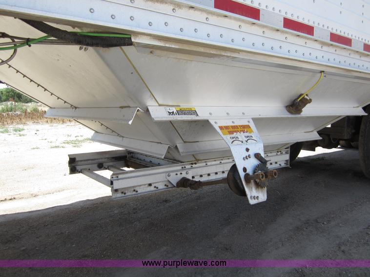 image for item C2537 2008 Wilson DWH500  PaceSetter 50' grain trailer