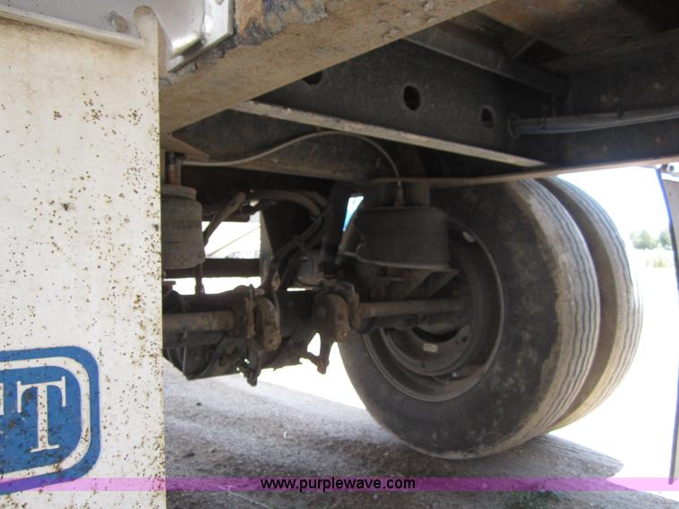 image for item C2537 2008 Wilson DWH500  PaceSetter 50' grain trailer