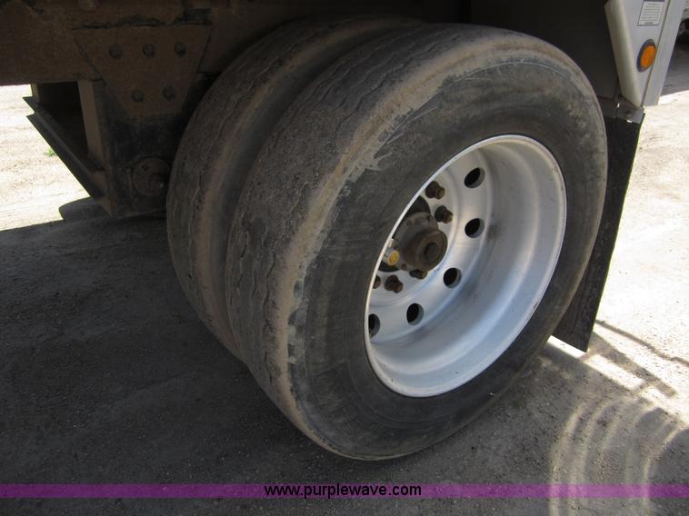 image for item C2537 2008 Wilson DWH500  PaceSetter 50' grain trailer