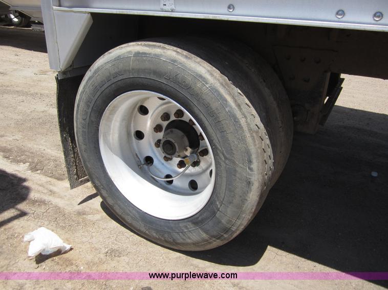 image for item C2537 2008 Wilson DWH500  PaceSetter 50' grain trailer