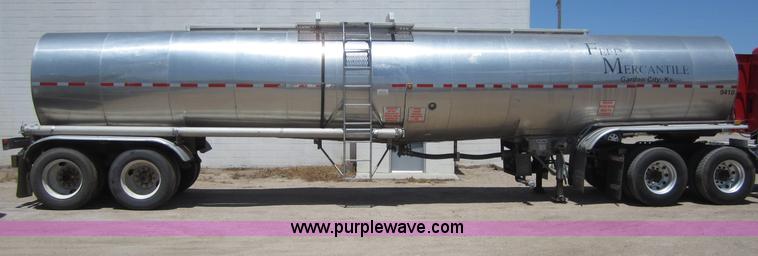 image for item C2538 1994 Polar tanker trailer