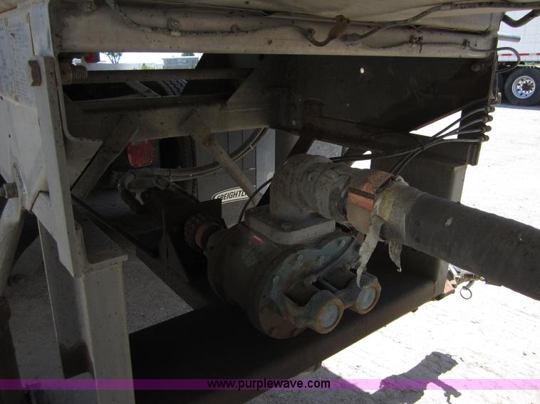 image for item C2538 1994 Polar tanker trailer