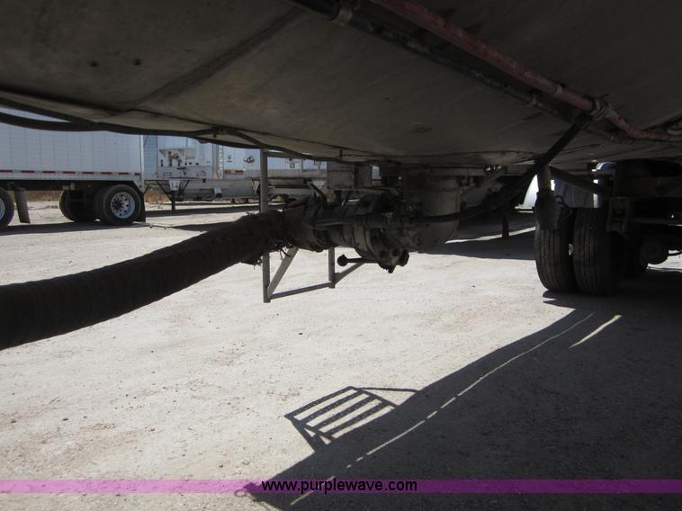 image for item C2538 1994 Polar tanker trailer