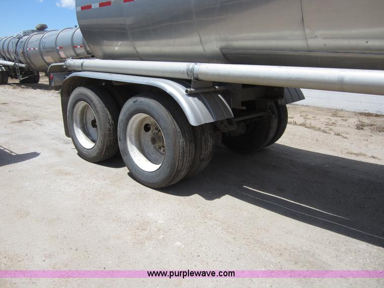 image for item C2538 1994 Polar tanker trailer