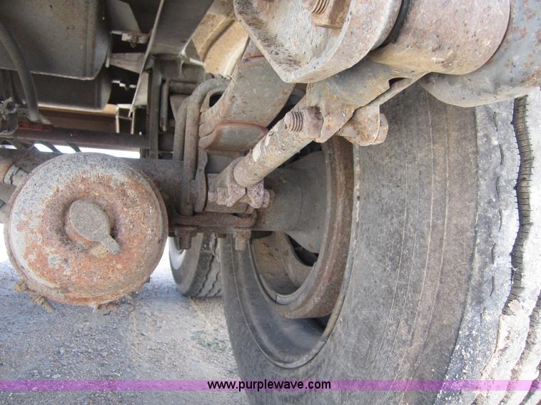 image for item C2538 1994 Polar tanker trailer