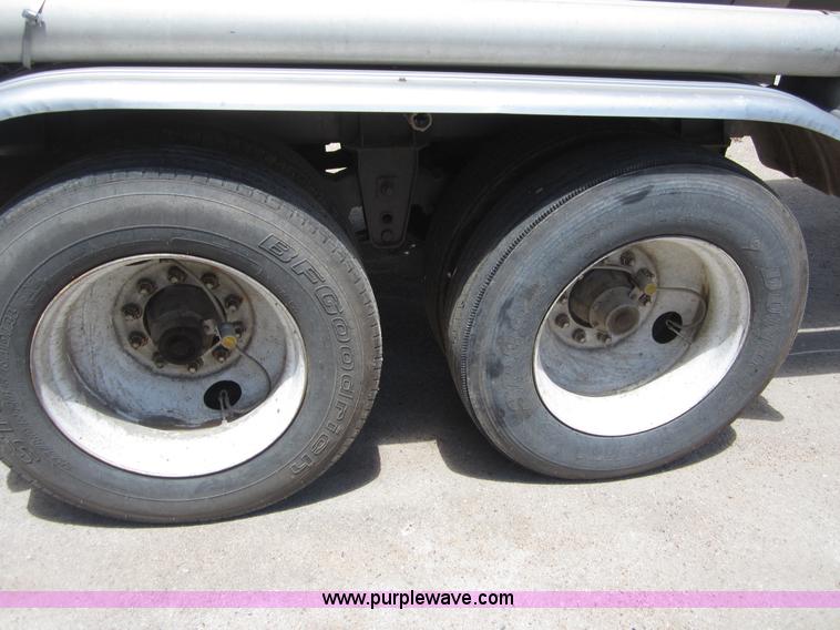 image for item C2538 1994 Polar tanker trailer