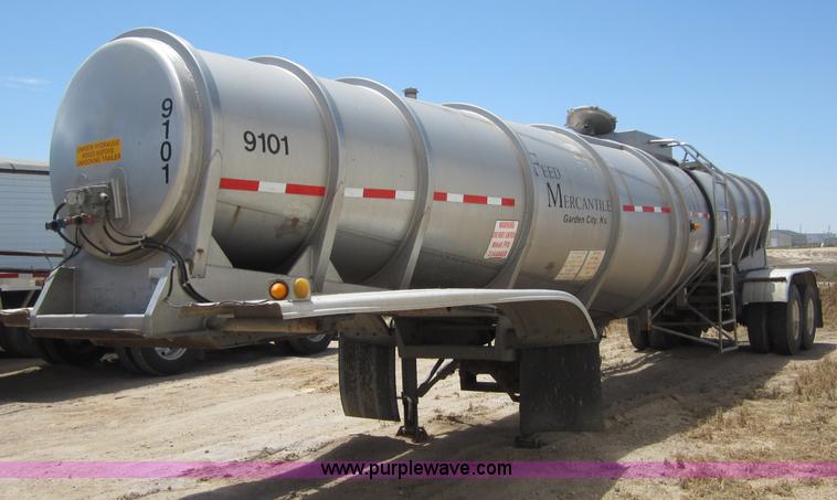 image for item C2539 1991 Polar tanker trailer