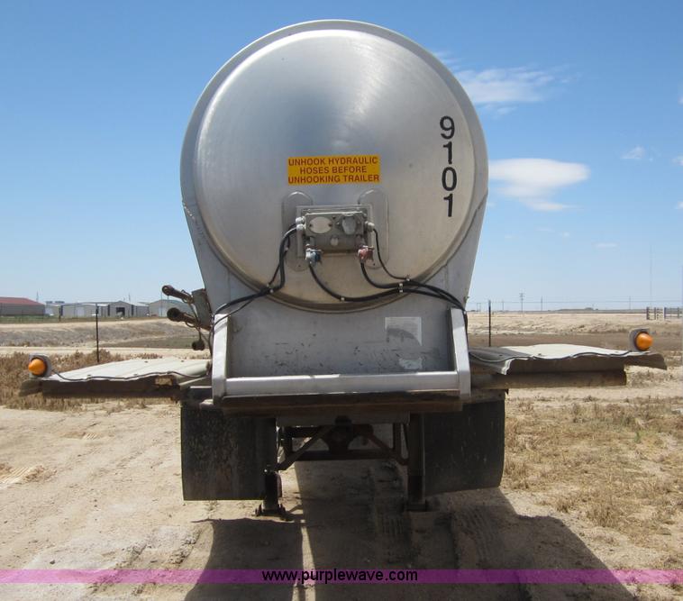 image for item C2539 1991 Polar tanker trailer