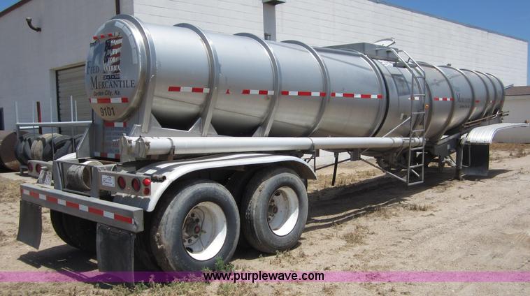 image for item C2539 1991 Polar tanker trailer
