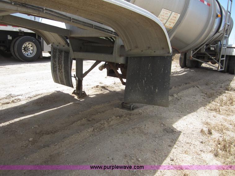 image for item C2539 1991 Polar tanker trailer