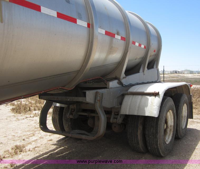 image for item C2539 1991 Polar tanker trailer