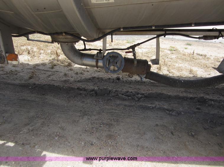 image for item C2539 1991 Polar tanker trailer