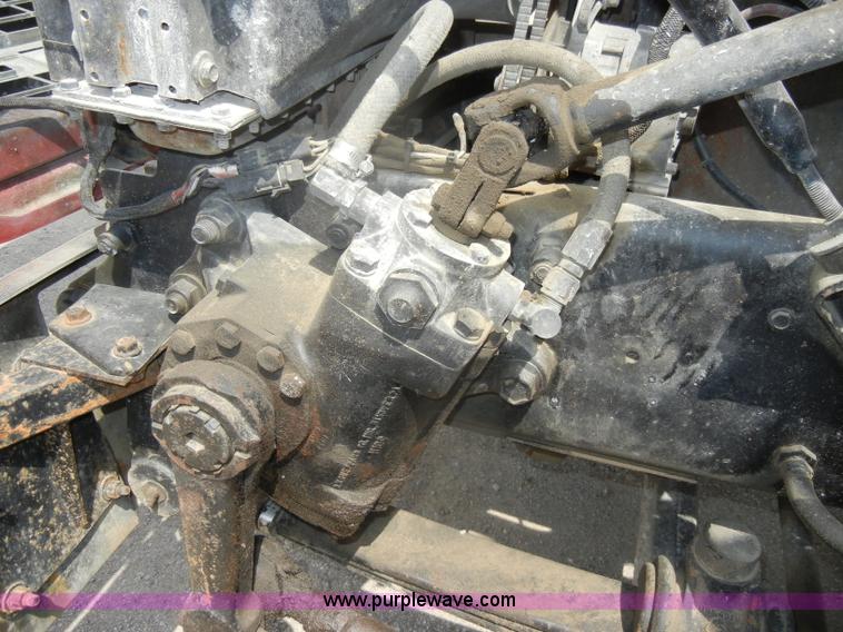 image for item D4121 1993 Mack CH613 semi truck