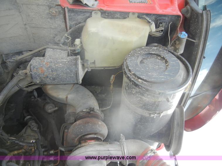 image for item D4121 1993 Mack CH613 semi truck