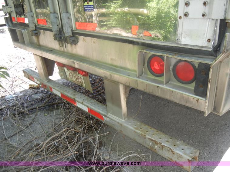 image for item D4128 1999 Wabash 53' refrigerated trailer