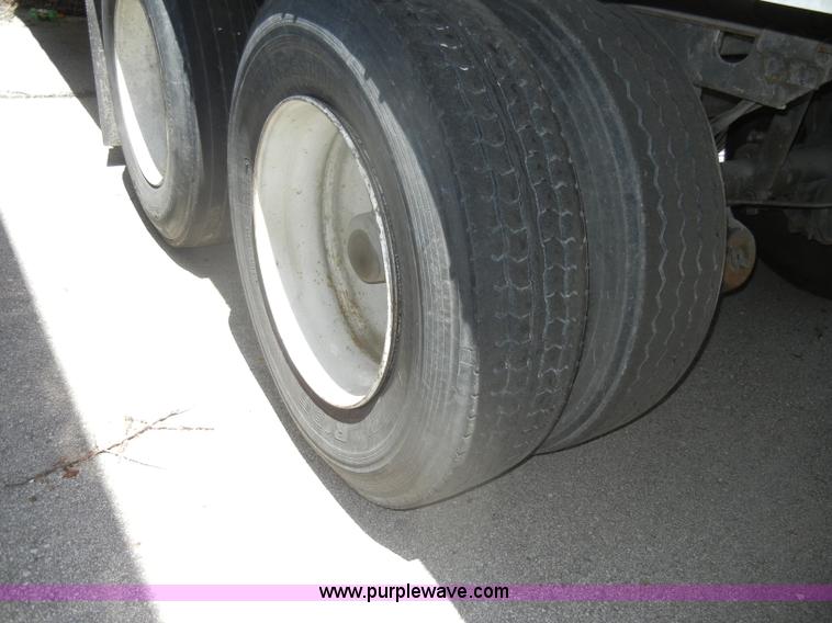 image for item D4128 1999 Wabash 53' refrigerated trailer