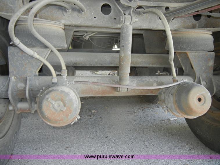 image for item D4128 1999 Wabash 53' refrigerated trailer