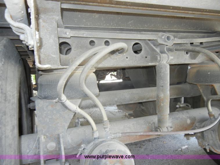 image for item D4128 1999 Wabash 53' refrigerated trailer