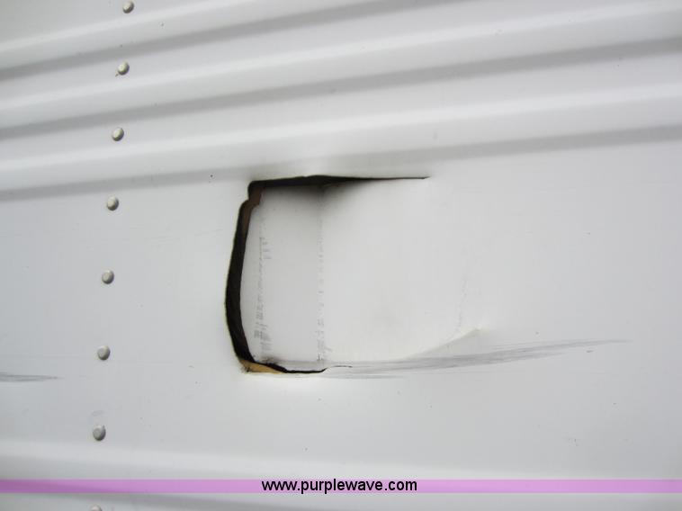 image for item D5572 2000 Dorsey 48' reefer trailer