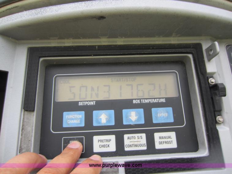 image for item D5572 2000 Dorsey 48' reefer trailer