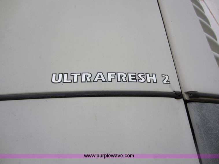 image for item D5572 2000 Dorsey 48' reefer trailer