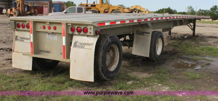 image for item D7974 1993 Ravens tandem axle semi trailer