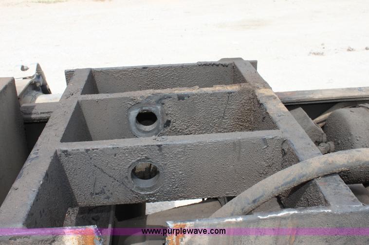 image for item D7986 1993 Freightliner FLD112SD semi truck