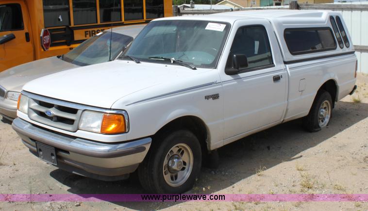 image for item D5126 1995 Ford Ranger pickup truck