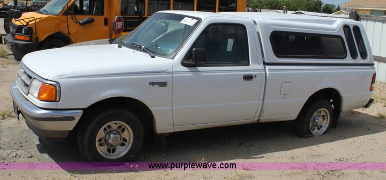 image for item D5126 1995 Ford Ranger pickup truck