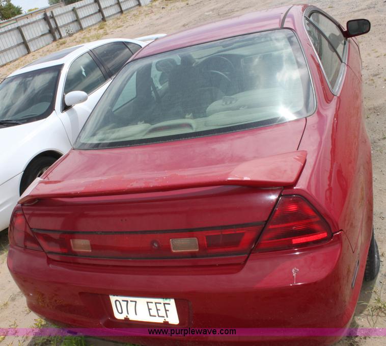 image for item D5127 2000 Honda Accord LX